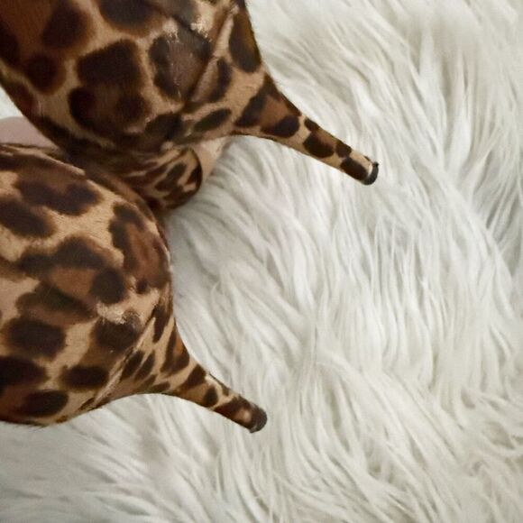 ANN TAYLOR | Mila Leopard Print Calf Hair Pumps Stiletto Heels Brown Black | 8 - Picture 5 of 10